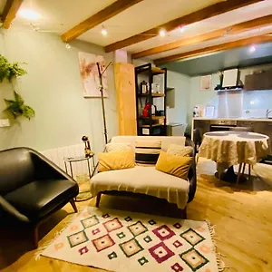Les Reves D'eglantine Et D'augusta Et Bed & Breakfast Saint-Cyr (Ardeche)